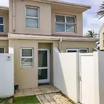 Island Home Woodbridge Island Milnerton